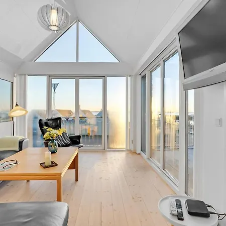 2 Bedroom Cozy In Casa vacanze *